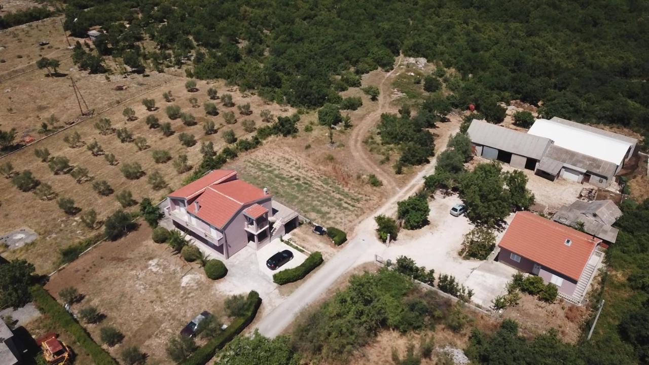 Apartman Susic Apartment Policnik Bagian luar foto