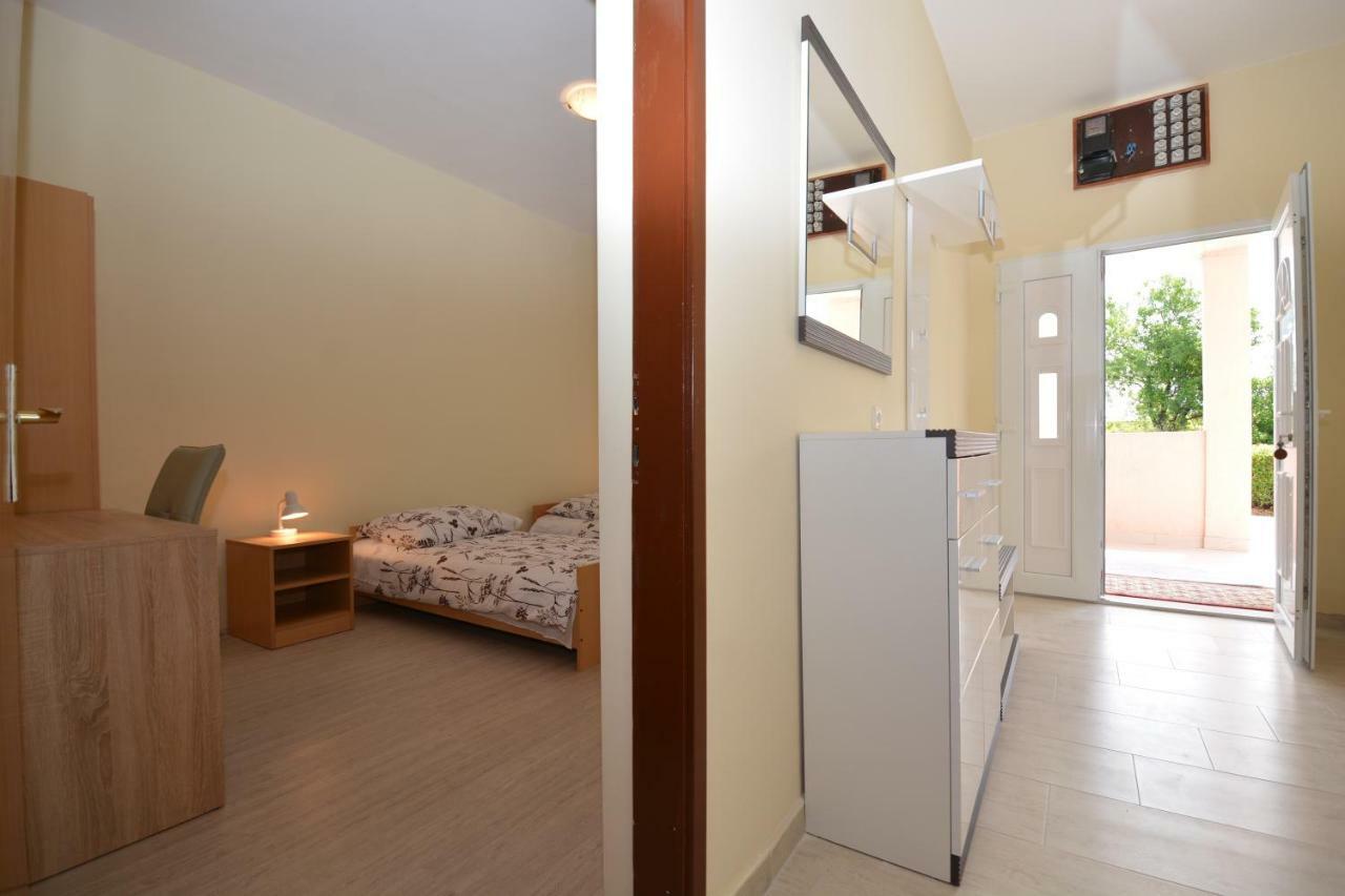 Apartman Susic Apartment Policnik Bagian luar foto
