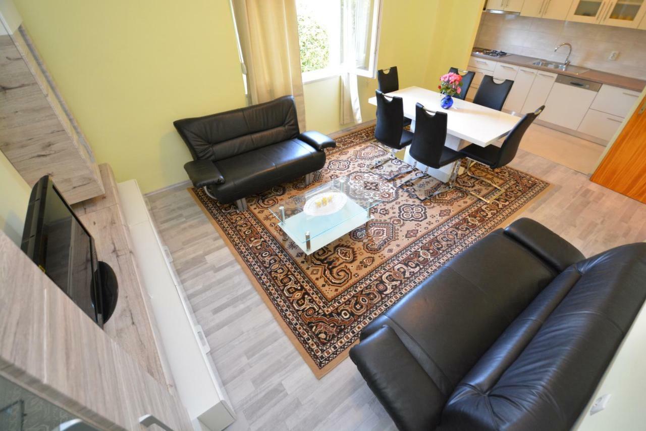 Apartman Susic Apartment Policnik Bagian luar foto